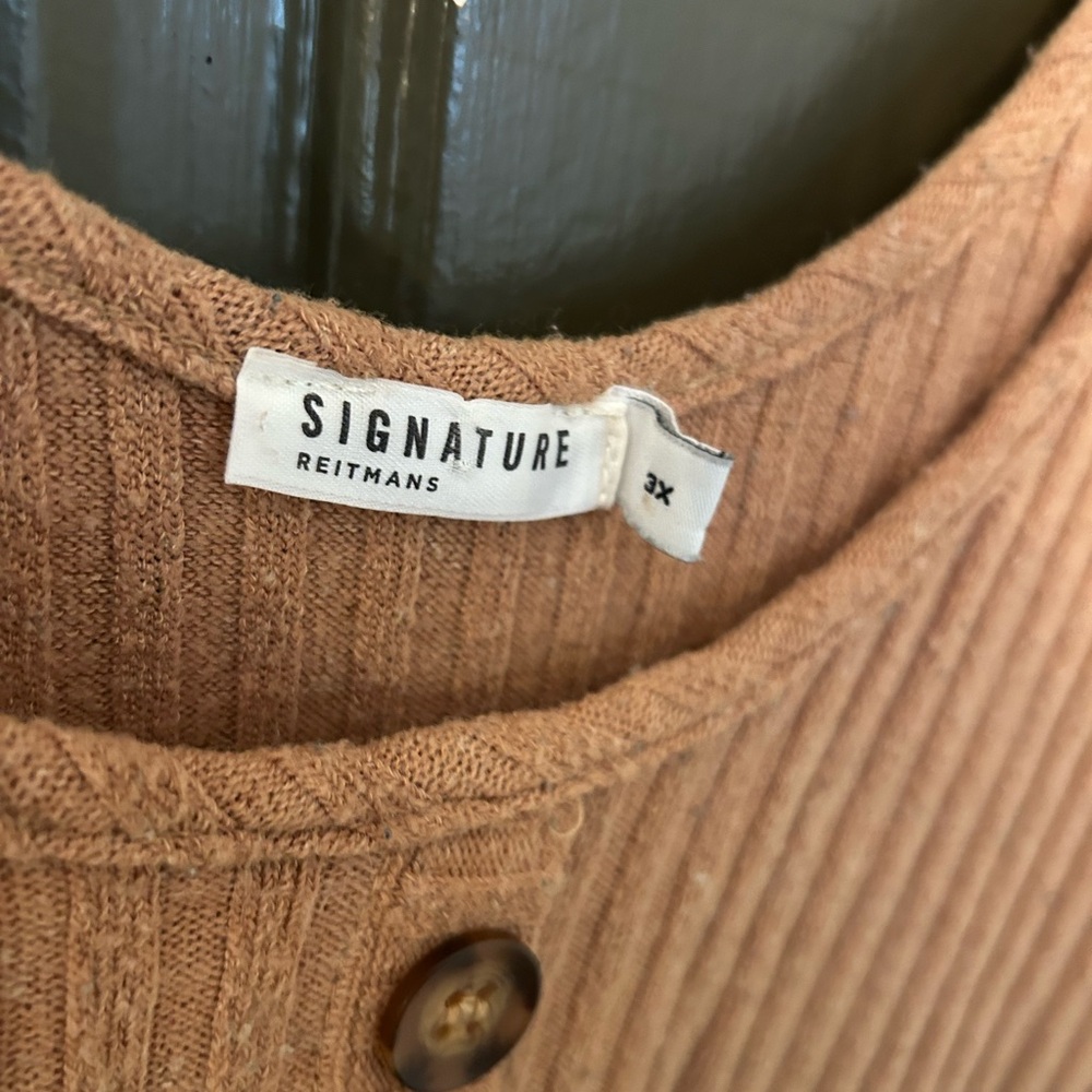 Reitmans Tan Ribbed Button-Front Tank Top - Picture 2 of 2